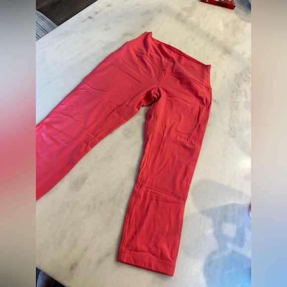 Lululemon Pink Guava High Rise Size 8 Crop Leggings 21” - Picture 2 of 13
